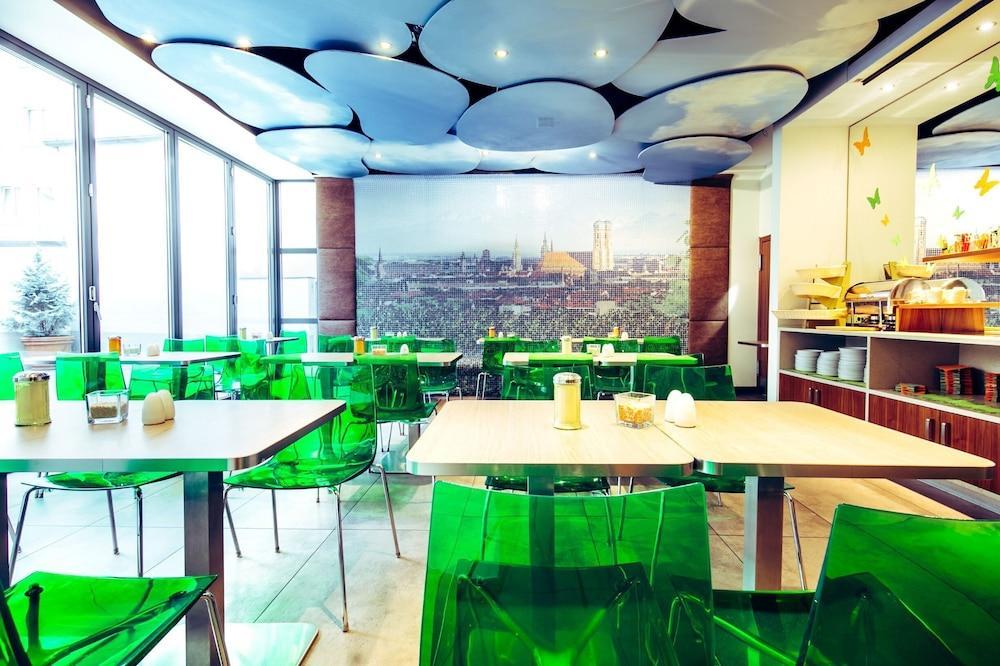 Hotel Cocoon Stachus 3*